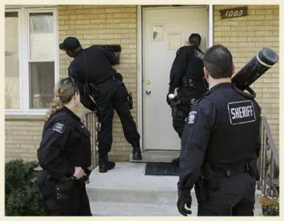 Elgin IL Locksmith Store Elgin, IL 847-793-3983 Elgin IL Locksmith Store Elgin, IL 847-793-3983 - 17-eviction-service